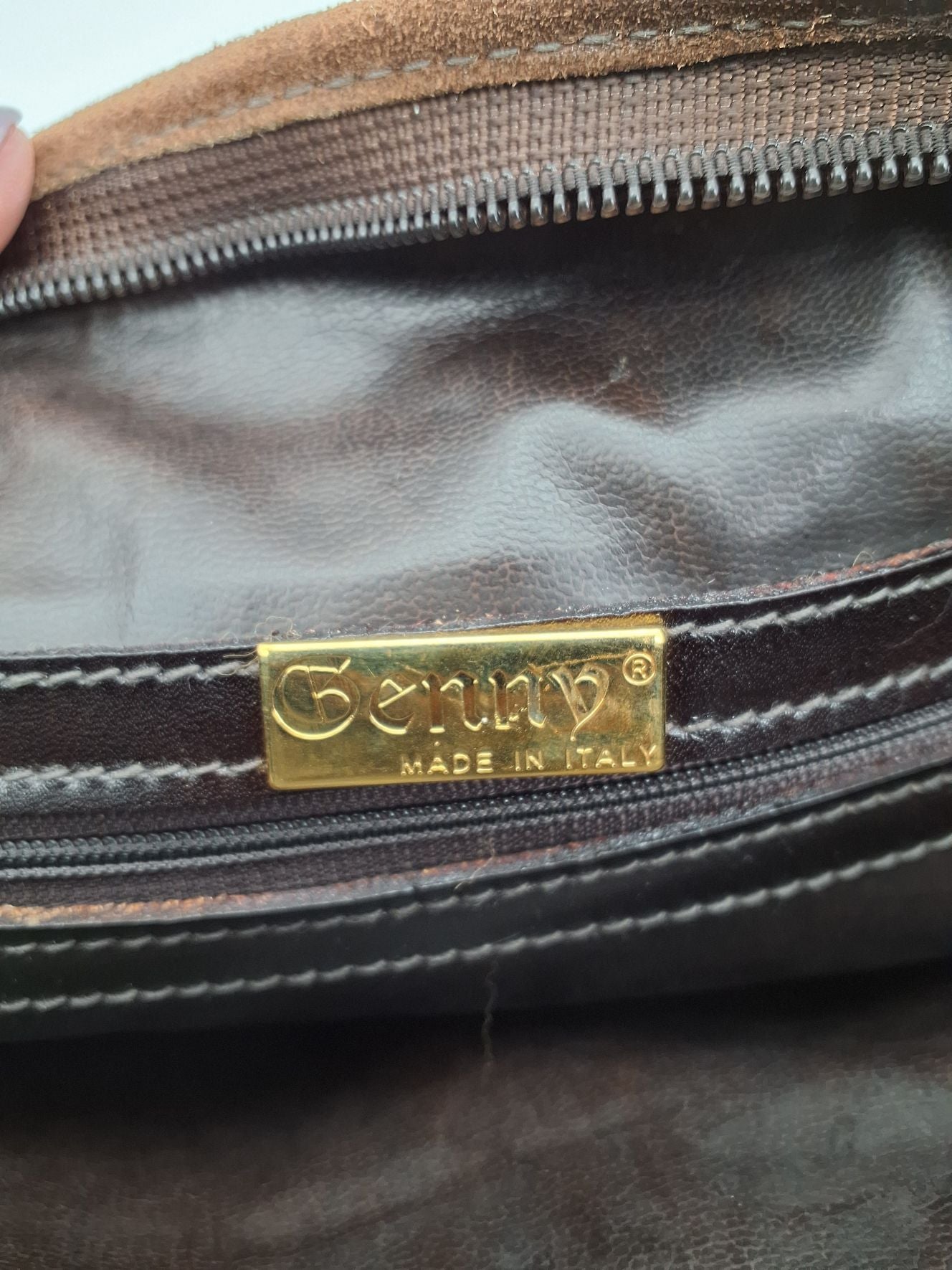 Genny Taske